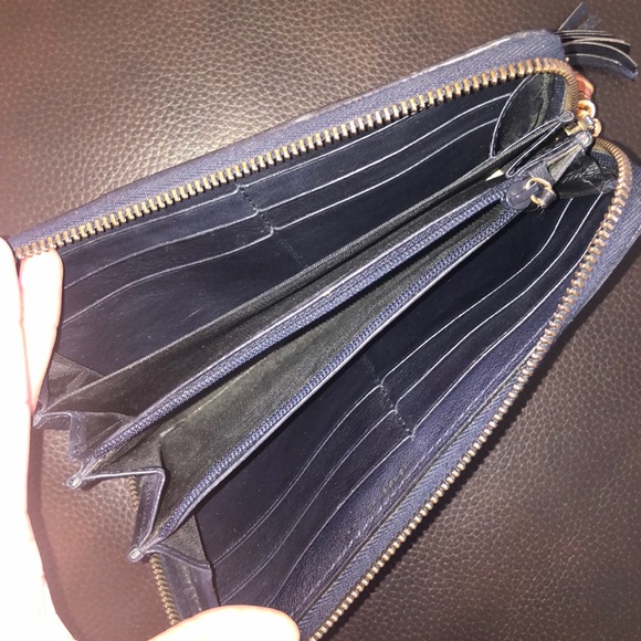 Gucci Wallet - Picture 3 of 6